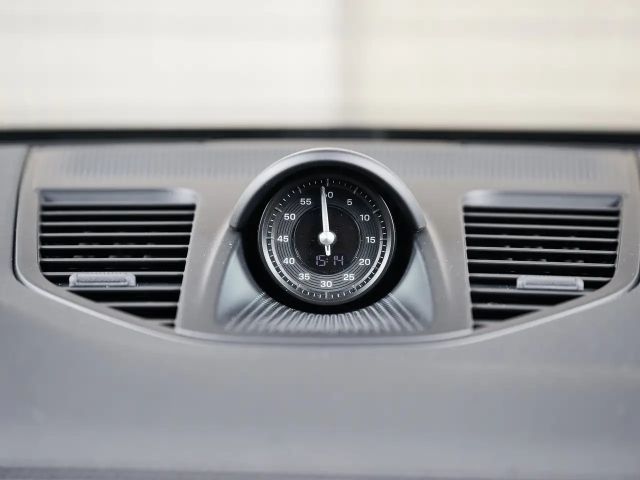 Porsche Panamera 4 E-Hybrid