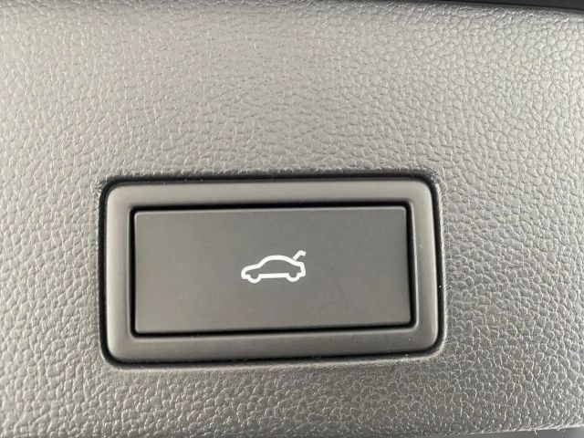 Volkswagen Golf Business DSG Variant