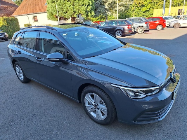 Volkswagen Golf Life Variant