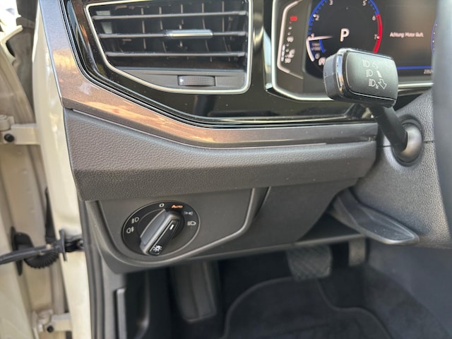 Volkswagen Polo 1.0 TSI DSG Style