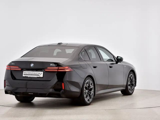 BMW 520 520d M-Sport Sedan xDrive