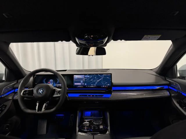 BMW 530 530e M-Sport Sedan xDrive