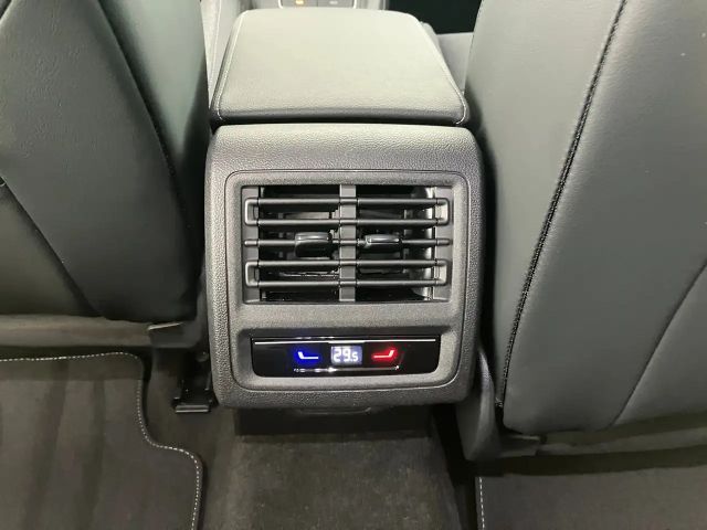 Volkswagen Golf Rabbit TSI