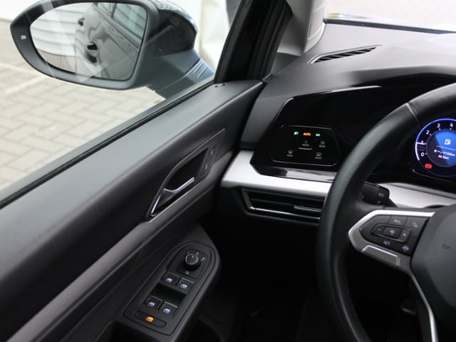 Volkswagen Golf 1.5 TSI Golf VIII