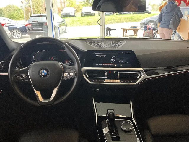 BMW 320 320d Sedan Sport Line