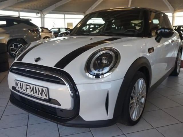 MINI Cooper COOPER 1,5 CAMDEN LEDER NAVI LED SHZ TEMPOMAT 17"