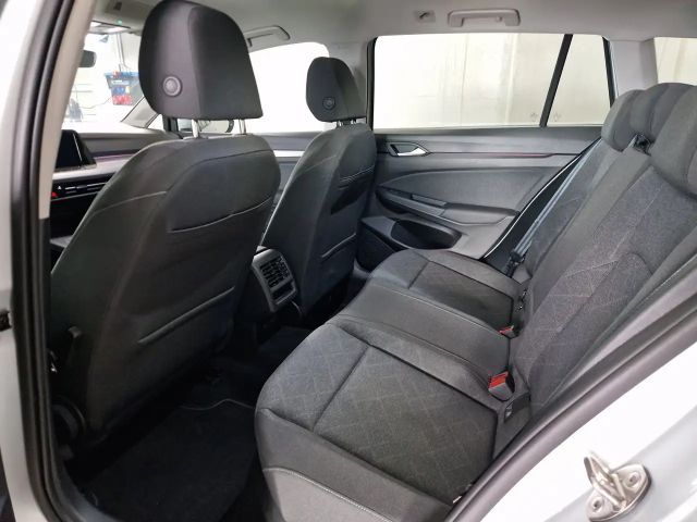 Volkswagen Golf DSG Life Variant