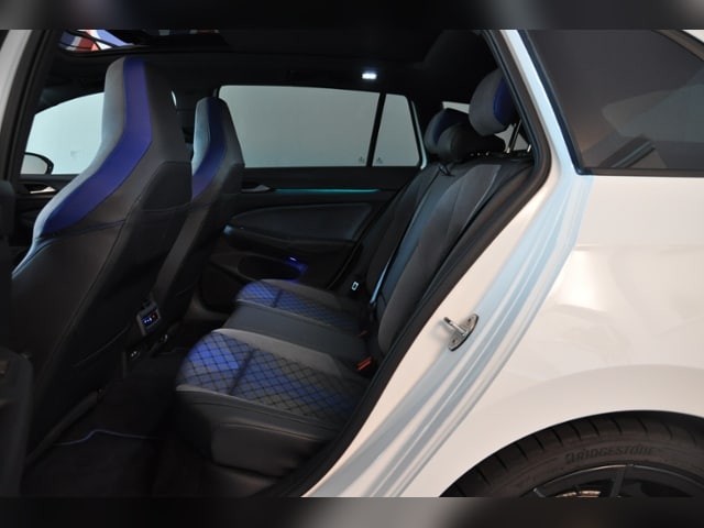 Volkswagen Golf 2.0 TSI IQ.Drive Variant