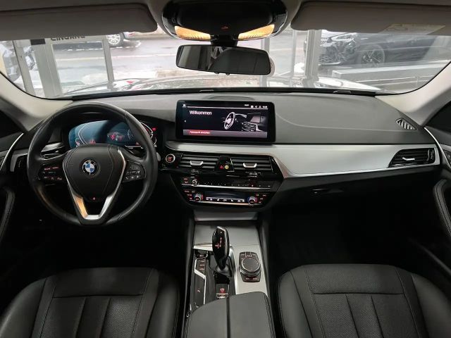 BMW 520 520d Business Line Sedan xDrive