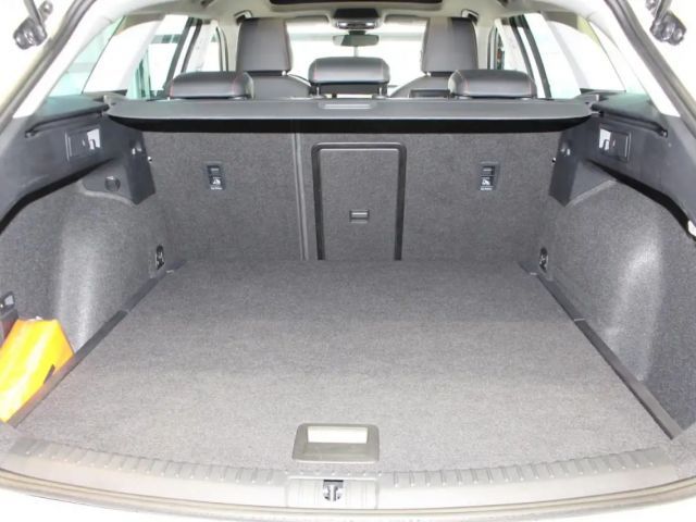 Seat Leon 1.5 eTSI DSG FR-lijn Sportstourer