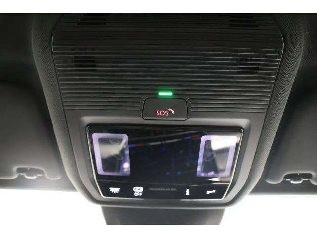 Volkswagen Golf 2.0 TDI DSG Golf VIII R-Line