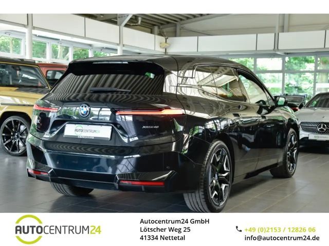 BMW iX 40 SkyLounge Massage HK HUD Soft Laser 360