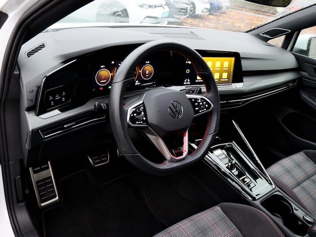 Volkswagen Golf 2.0 TSI DSG