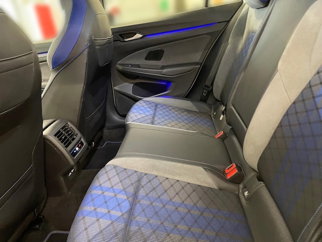 Volkswagen Golf 2.0 TSI Golf VIII