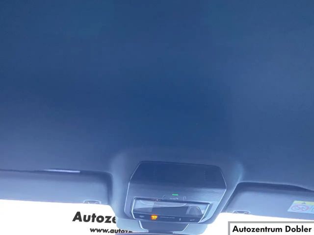 Volkswagen T-Roc 1.5 eTSI DSG R-Line