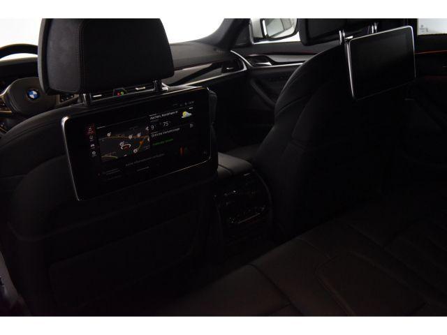 BMW 540 540i Sedan xDrive