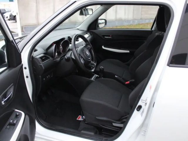 Suzuki Swift Clear DualJet Hybrid