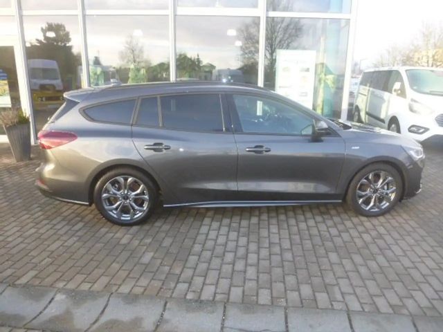 Ford Focus ST Line