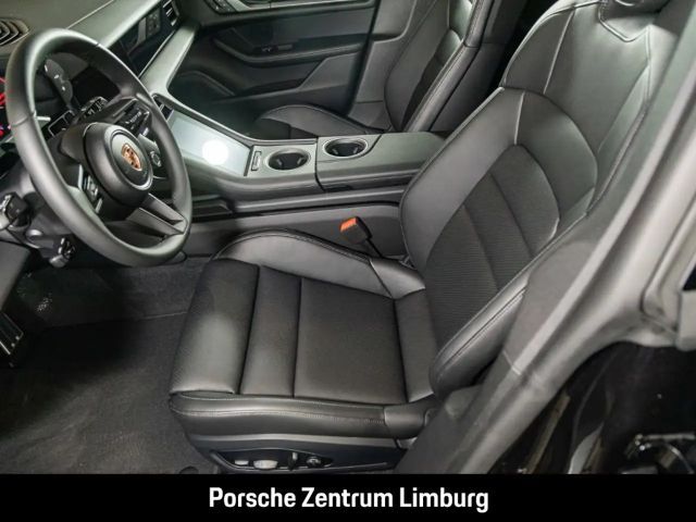Porsche Taycan 4 Cross Turismo