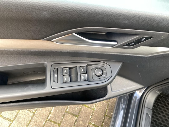 Volkswagen Golf 1.0 TSI Variant