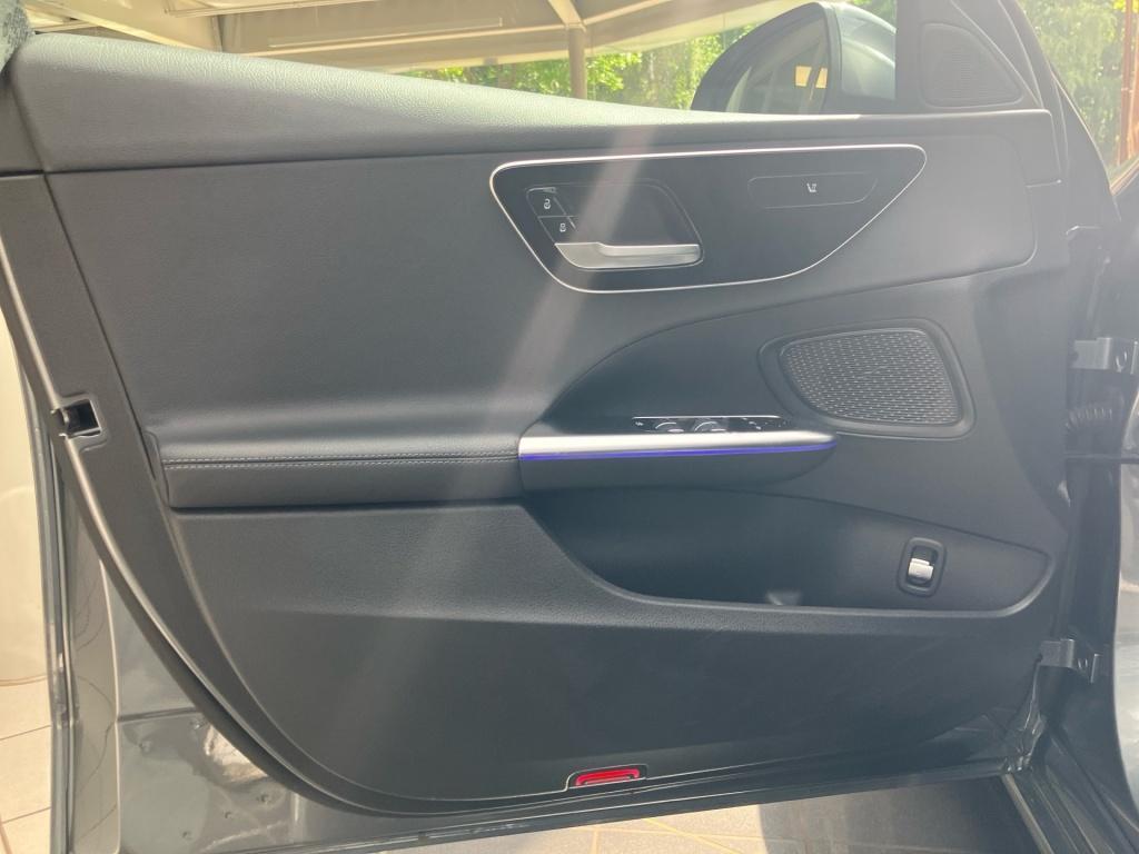 Mercedes-Benz C 180 AVANTGARDE Sedan