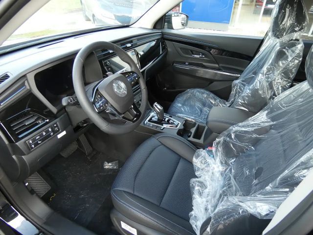 SsangYong Korando E-Motion Titanium Automatik Navi Sitzheizung Leder