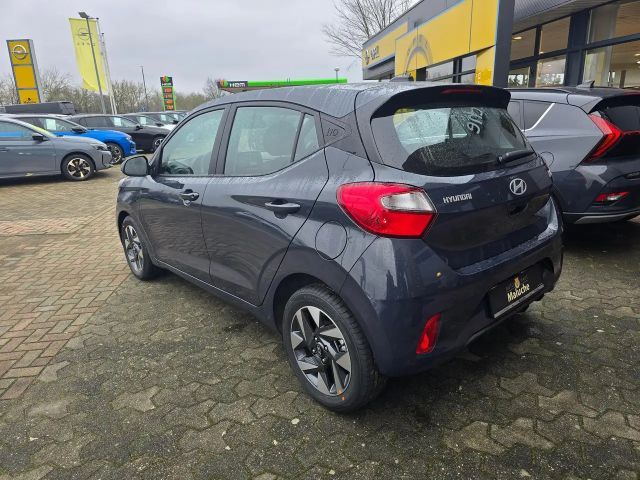 Hyundai i10 1.0 2WD Trend