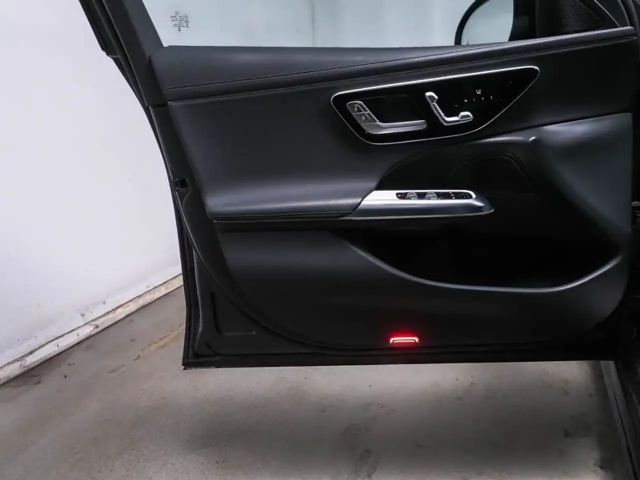 Mercedes-Benz E 220 AMG Line E 220 d Estate