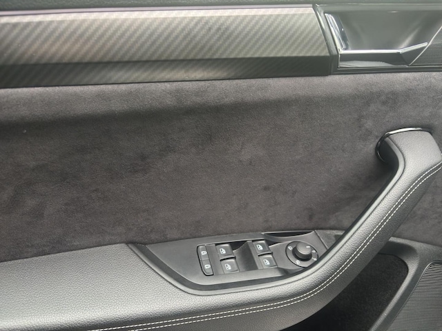 Skoda Superb Combi Sportline iV