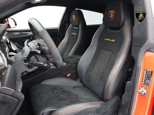 Lamborghini Urus Performante