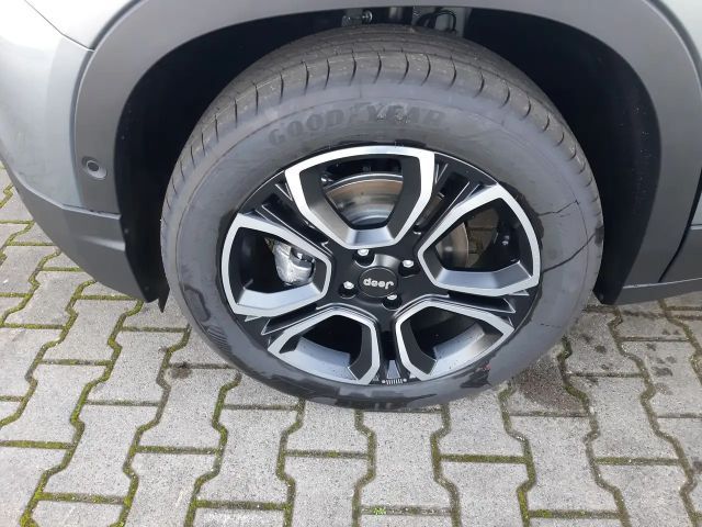 Jeep Avenger Full-Electric Summit