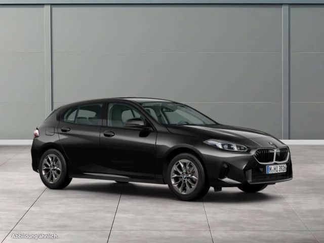 BMW 120 120i Sedan