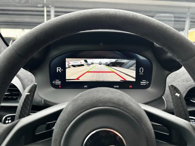 McLaren Artura Spider