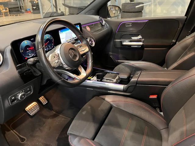 Mercedes-Benz B 180 AMG Line