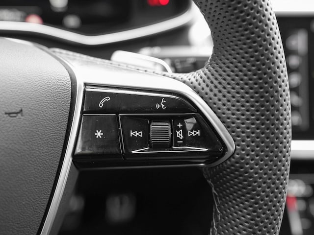 Audi S6 Avant Quattro