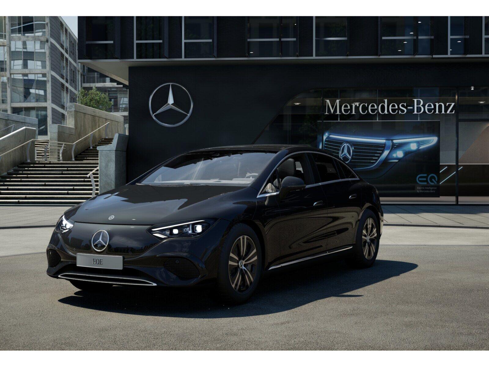 Mercedes-Benz EQE 300 Sedan