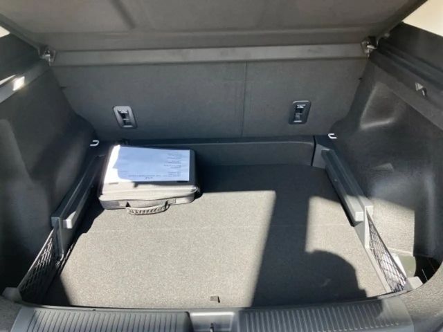 MG MGS5 64 kWh EV Luxury