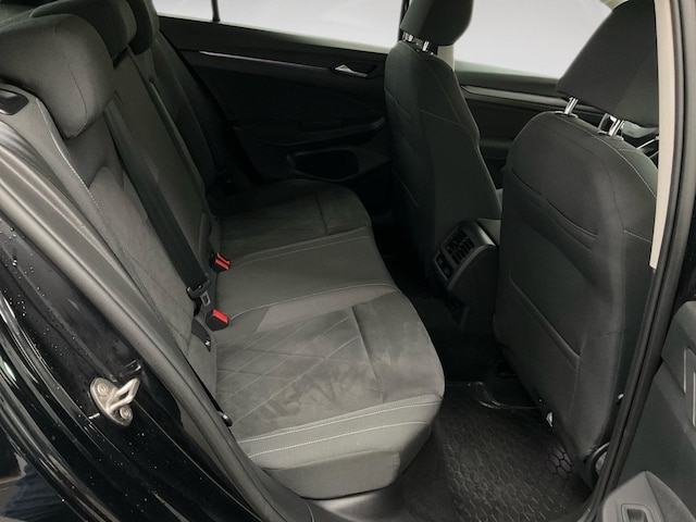 Volkswagen Golf 1.5 eTSI Golf VIII