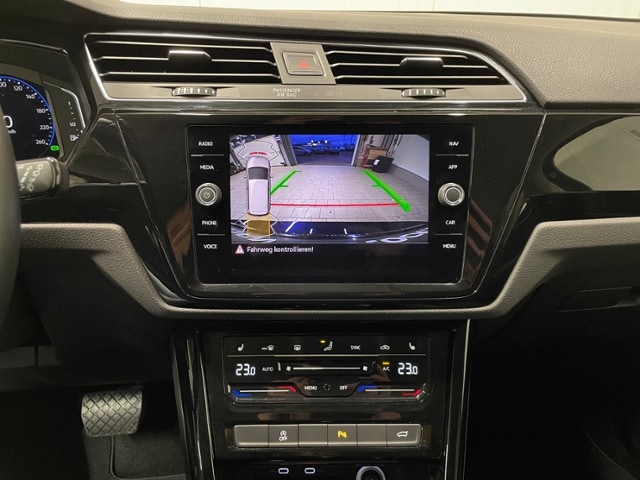 Volkswagen Touran 1.5 TSI DSG IQ.Drive