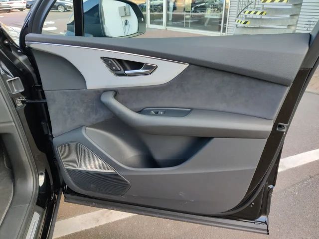 Audi Q7 50 TDI Quattro S-Line