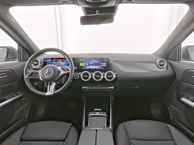 Mercedes-Benz EQA 300 4MATIC Progressive