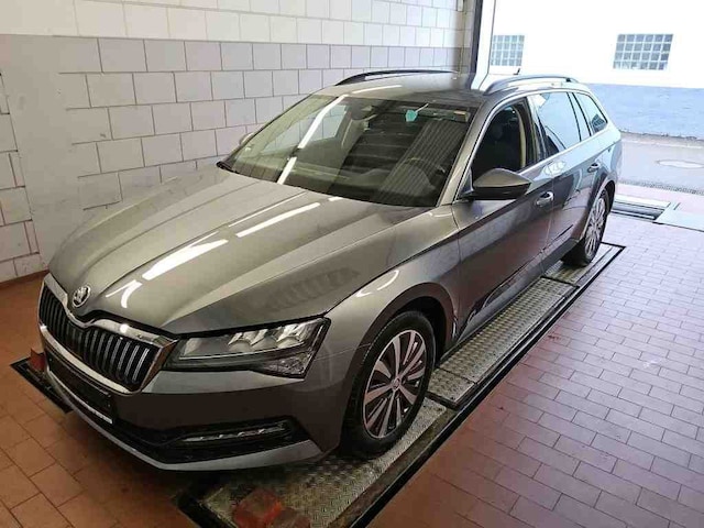 Skoda Superb 2.0 TDI Ambition Combi
