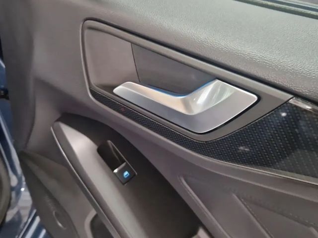 Ford Focus EcoBoost ST Line