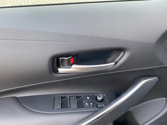 Toyota Corolla Hybride Team D