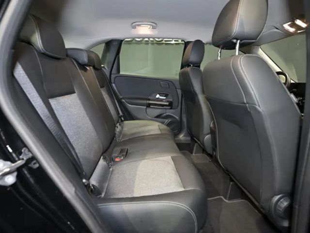 Mercedes-Benz B 250 B 250 e