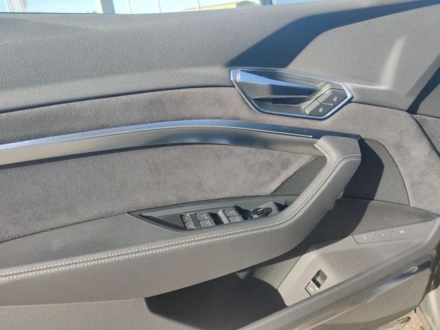 Audi Q8 e-tron 55 Quattro S-Line