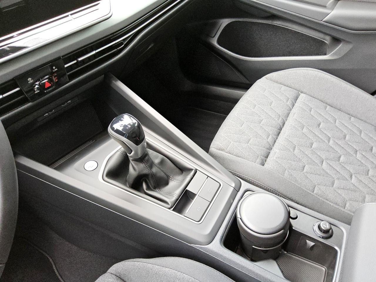 Volkswagen Golf 1.5 TSI Golf VIII Life