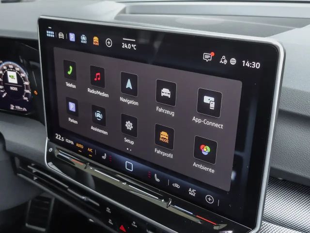 Volkswagen Golf 1.5 eTSI DSG Golf VIII R-Line