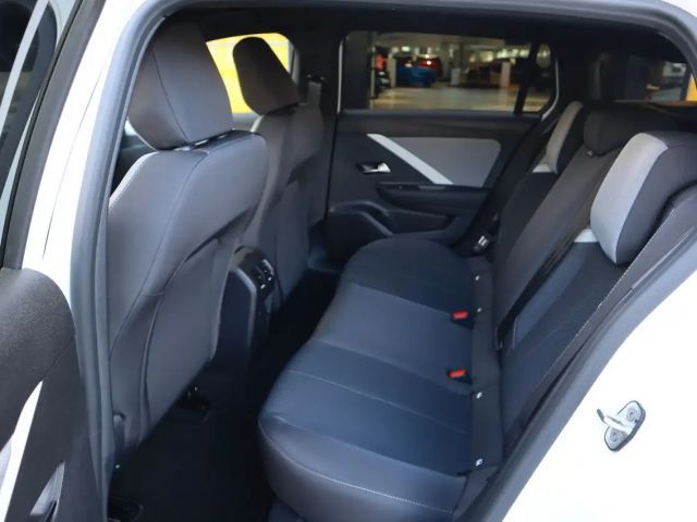 Opel Astra 1.2 Turbo Edition Sports Tourer