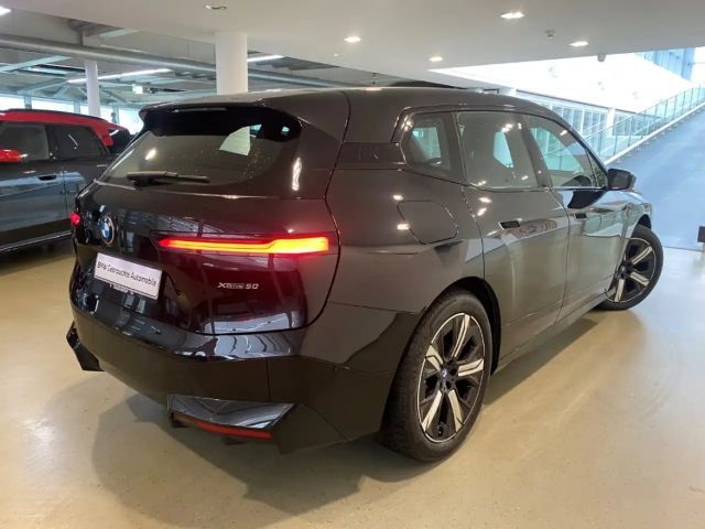 BMW iX xDrive50